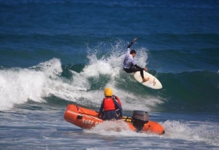  El personal de rescale de surf estará disponible 